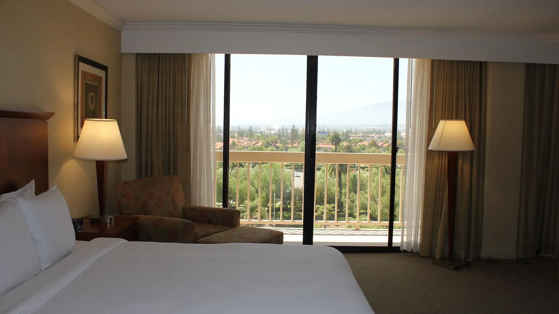 Ontario Airport Hotel&Conference Center Hotel