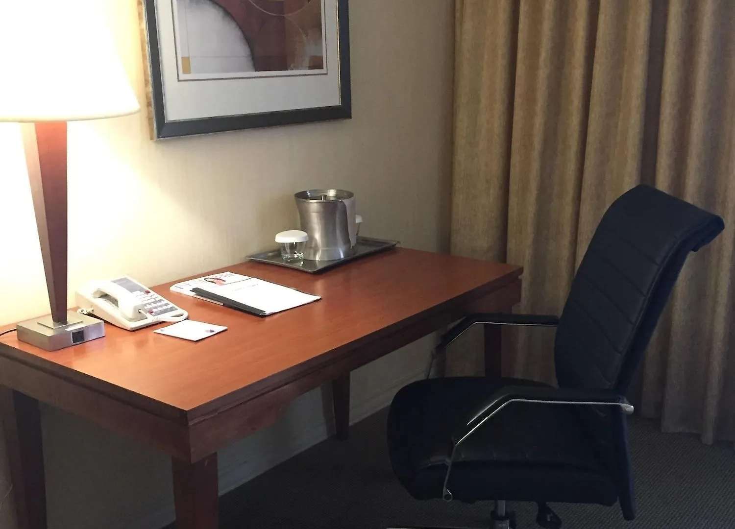 Ontario Airport Hotel&Conference Center