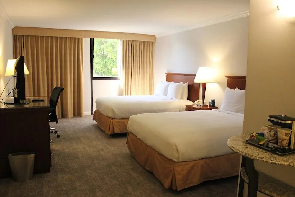 Hotel Ontario Airport Hotel&Conference Center