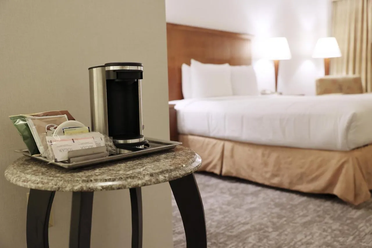 Hotel Ontario Airport Hotel&Conference Center